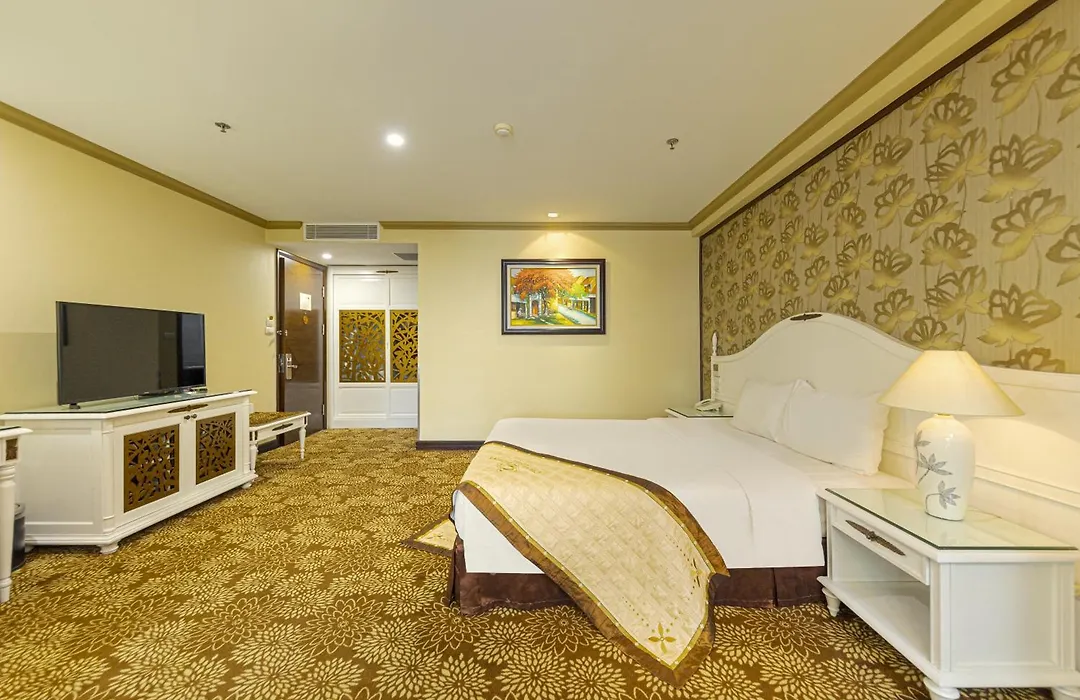 Chalcedony Grand Hotel-1
